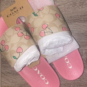Coach Uli Sport Slide In Signature Canvas With Heart Cherry Print 💕🍒 sold out!